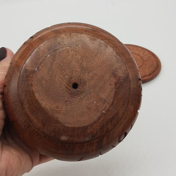 𝅺SET of 4 Hand carved Coasters - Picture 7 of 9